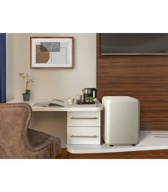 Minibar Vintage Crema 40L Radley Corby of Windsor Minibar Hotel Corby of Windsor CW-26501